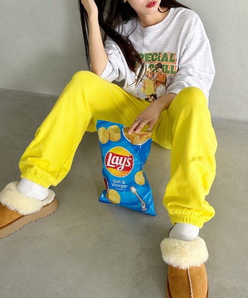 Niell(ニール)の「【S ~XXLサイズ対応】カラー ワイド ルーズ ビッグ オーバーサイズ スウェットパンツ(スウェットパンツ・レディース・パープル/イエロー/オートミール/ホワイト/レッド/ピンク/グリーン/グレー/ターコイズブルー/ブラック/アイボリー/ブルー/ダークグリーン/ネイビー/バーガンディー・S/M/L/XL/XXL)」の12枚目の写真