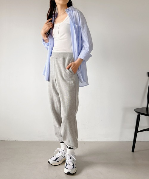 Niell(ニール)の「【S ~XXLサイズ対応】カラー ワイド ルーズ ビッグ オーバーサイズ スウェットパンツ(スウェットパンツ・レディース・パープル/イエロー/オートミール/ホワイト/レッド/ピンク/グリーン/グレー/ターコイズブルー/ブラック/アイボリー/ブルー/ダークグリーン/ネイビー/バーガンディー・S/M/L/XL/XXL)」の18枚目の写真