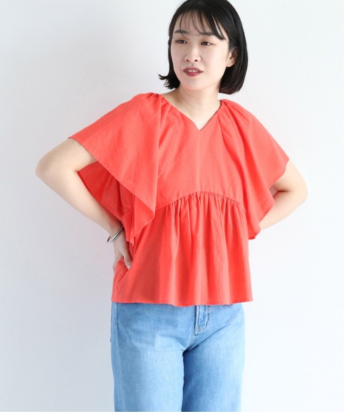 cepo(セポ)の「バックシャンフレアスリーブブラウス(シャツ/ブラウス・レディース・オフホワイト/レッド/ライム・M)」の4枚目の写真