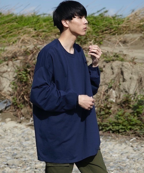GILDAN(ギルダン)の「6ozウルトラコットン オーバーサイズ ロングスリーブ Tシャツ(Tシャツ/カットソー・メンズ・ブラック/ネイビー/ブラウン/グレー/ホワイト・XXX-LARGE/XX-LARGE/XXXX-LARGE/XXXXX-LARGE/X-LARGE)」の5枚目の写真