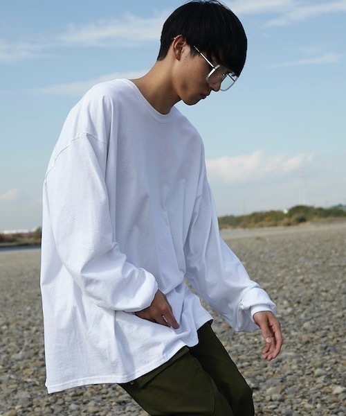 GILDAN(ギルダン)の「6ozウルトラコットン オーバーサイズ ロングスリーブ Tシャツ(Tシャツ/カットソー・メンズ・ブラック/ネイビー/ブラウン/グレー/ホワイト・XXX-LARGE/XX-LARGE/XXXX-LARGE/XXXXX-LARGE/X-LARGE)」の9枚目の写真