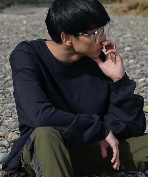 GILDAN(ギルダン)の「6ozウルトラコットン オーバーサイズ ロングスリーブ Tシャツ(Tシャツ/カットソー・メンズ・ブラック/ネイビー/ブラウン/グレー/ホワイト・XXX-LARGE/XX-LARGE/XXXX-LARGE/XXXXX-LARGE/X-LARGE)」の12枚目の写真