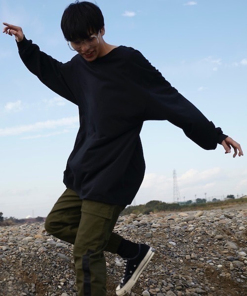 GILDAN(ギルダン)の「6ozウルトラコットン オーバーサイズ ロングスリーブ Tシャツ(Tシャツ/カットソー・メンズ・ブラック/ネイビー/ブラウン/グレー/ホワイト・XXX-LARGE/XX-LARGE/XXXX-LARGE/XXXXX-LARGE/X-LARGE)」の16枚目の写真