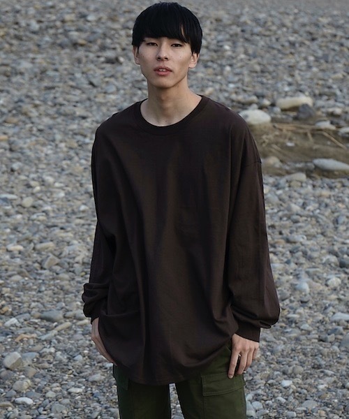 GILDAN(ギルダン)の「6ozウルトラコットン オーバーサイズ ロングスリーブ Tシャツ(Tシャツ/カットソー・メンズ・ブラック/ネイビー/ブラウン/グレー/ホワイト・XXX-LARGE/XX-LARGE/XXXX-LARGE/XXXXX-LARGE/X-LARGE)」の18枚目の写真