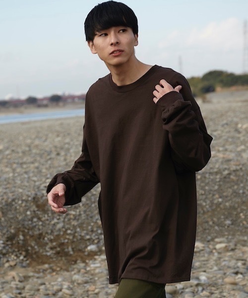 GILDAN(ギルダン)の「6ozウルトラコットン オーバーサイズ ロングスリーブ Tシャツ(Tシャツ/カットソー・メンズ・ブラック/ネイビー/ブラウン/グレー/ホワイト・XXX-LARGE/XX-LARGE/XXXX-LARGE/XXXXX-LARGE/X-LARGE)」の20枚目の写真