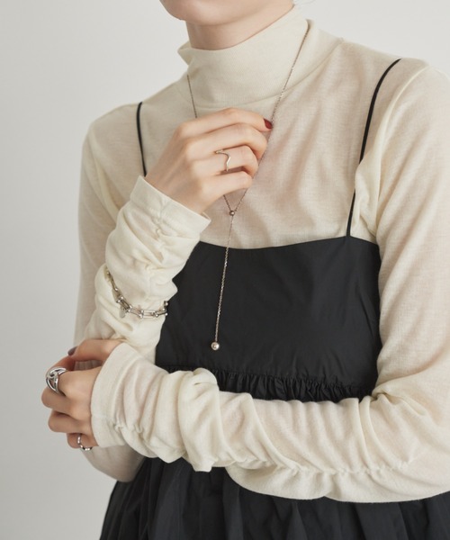 hinari(ヒナリ)の「ギャザーハイネックシアートップス(Tシャツ/カットソー・レディース・アイボリー/ブラック/キャメル/ピンク/グリーン・FREE)」の13枚目の写真