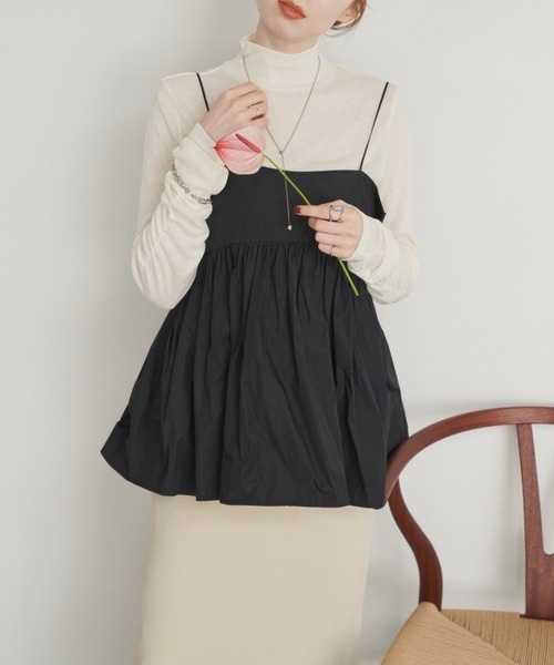 hinari(ヒナリ)の「ギャザーハイネックシアートップス(Tシャツ/カットソー・レディース・アイボリー/ブラック/キャメル/ピンク/グリーン・FREE)」の11枚目の写真