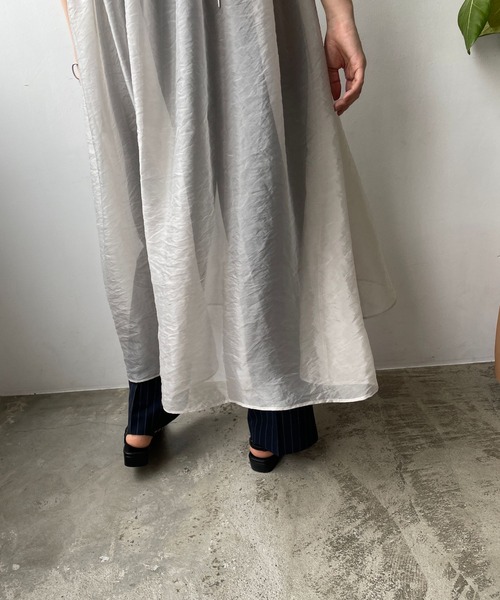 LOWRYS FARM(ローリーズファーム)の「オーガンジーキャミワンピース 966933(ワンピース・レディース・ブラック/グレー/アイボリー/その他19・FREE)」の16枚目の写真