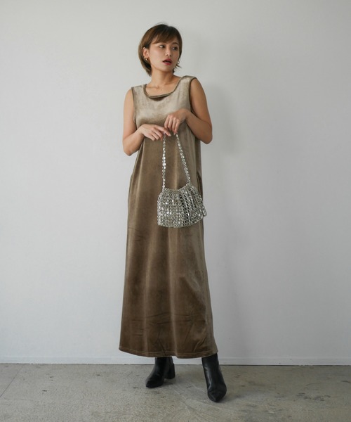 My shawty(マイシャウティー)の「velvet relax dress(ドレス・レディース・ブロンズ/ブラック/ブルー・FREE)」の16枚目の写真