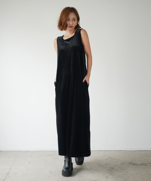 My shawty(マイシャウティー)の「velvet relax dress(ドレス・レディース・ブロンズ/ブラック/ブルー・FREE)」の11枚目の写真