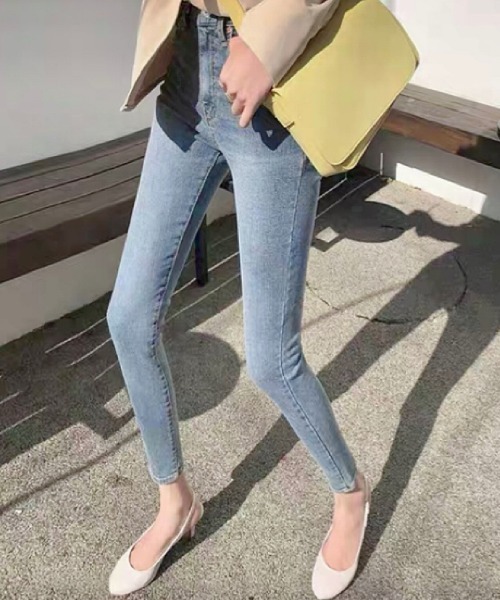 LADY LIKE（レディライク）の「ストレッチスキニーデニム（デニムパンツ・レディース・ブラック/ブルー/ネイビー/ダークグレー・S/L/M）」の8枚目の写真