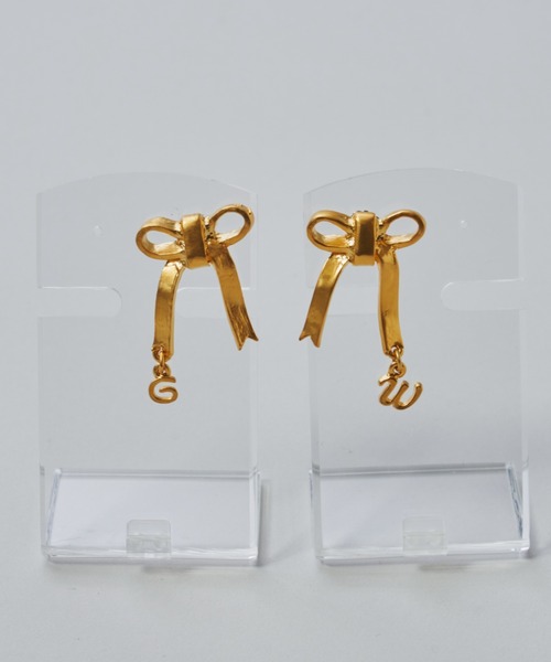 GIUNON（ジウノン）の「ribbon pierce / リボンピアス（ピアス