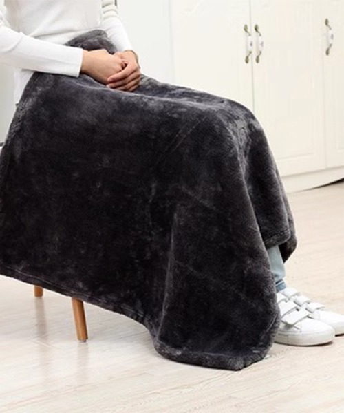 SEN TOKYO（セントーキョー）の「一息つきたい心地よさ♪膝掛けブランケット（ブランケット・レディース・グレー/ブルー/ブラック/ネイビー/ホワイト/ブラウン/ピンク・FREE）」の3枚目の写真