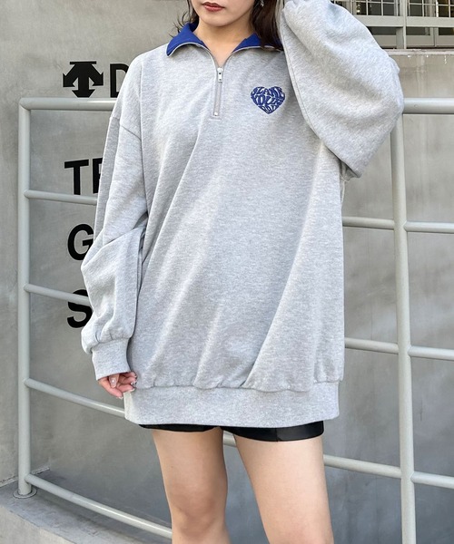 INGNI（イング）の「ハーフZIP襟配色BACKサガラハートチュニック（スウェット・レディース・グレー/チャコールグレー/オートミール・M）」の5枚目の写真