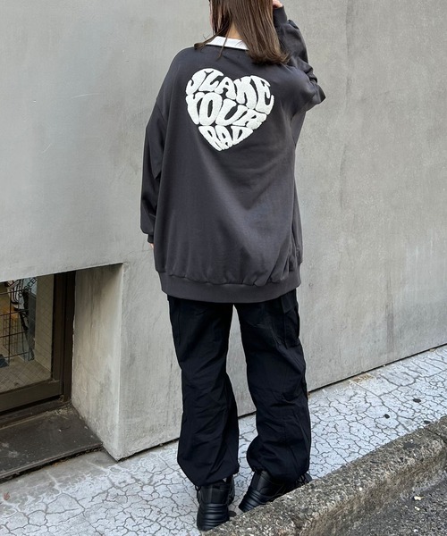 INGNI（イング）の「ハーフZIP襟配色BACKサガラハートチュニック（スウェット・レディース・グレー/チャコールグレー/オートミール・M）」の13枚目の写真