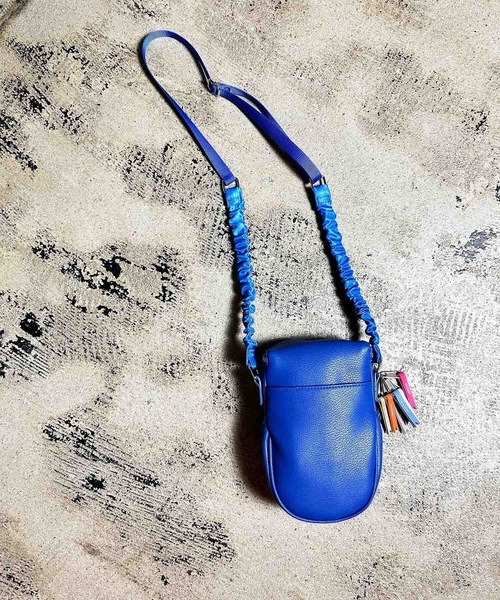 COMMON WARE(コモンウェアー)の「EM: cheek egg pouch shoulder チーク エッグポーチショルダー(ショルダーバッグ・レディース・アイボリー/ブルー/グリーン/ブラック・FREE)」の15枚目の写真