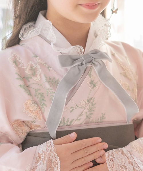 Catherine Cottage(キャサリンコテージ)の「リボン付き半襦袢 lady's(和装小物・レディース・レッド/ベージュ/ブラック/ライラック/グレー/ホワイト系1/ホワイト系2/ホワイト系3・S/M)」の5枚目の写真