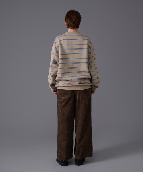 ONCILY(オンシェリー)の「BORDER LOOSE SWEAT / ボーダールーズスウェット(スウェット・メンズ・ネイビー/ベージュ・LARGE/MEDIUM)」の20枚目の写真
