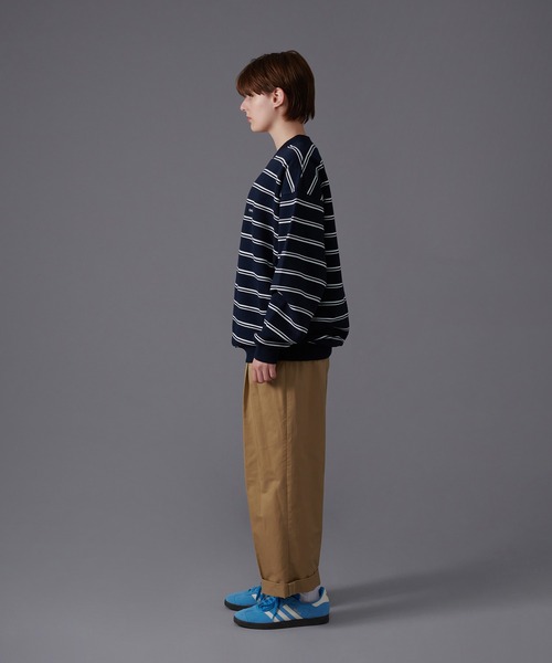 ONCILY(オンシェリー)の「BORDER LOOSE SWEAT / ボーダールーズスウェット(スウェット・メンズ・ネイビー/ベージュ・LARGE/MEDIUM)」の8枚目の写真