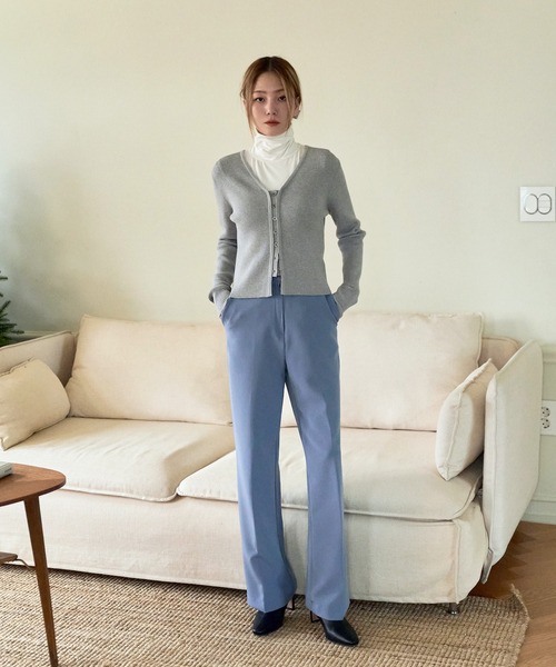 UNE MANSION（ユヌマンション）の「[UNE ORIGINAL] フロントボタンVネックカーディガン＆マフラースカーフSET ITEM（ニット/セーター・レディース・ミント/グレー/ピンク/チャコール/ブルー/グリーン/ベージュ/アイボリー/レッド/ブラック/ブラウン/クリーム・FREE）」の19枚目の写真