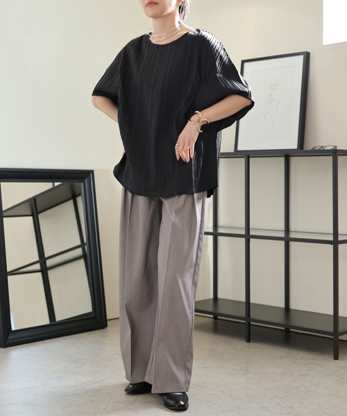 ULEULA（ウルア）の「プリーツ変形ボリュームスリーブブラウス（シャツ/ブラウス・レディース・ホワイト/ブラック・FREE）」の20枚目の写真