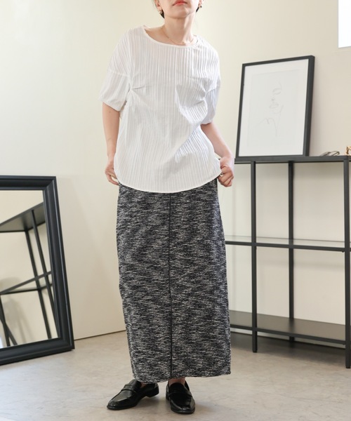 ULEULA（ウルア）の「プリーツ変形ボリュームスリーブブラウス（シャツ/ブラウス・レディース・ホワイト/ブラック・FREE）」の9枚目の写真