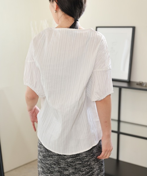 ULEULA（ウルア）の「プリーツ変形ボリュームスリーブブラウス（シャツ/ブラウス・レディース・ホワイト/ブラック・FREE）」の8枚目の写真