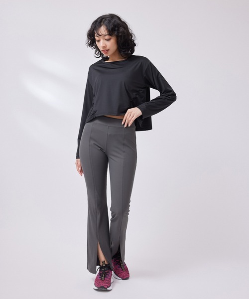 NERGY(ナージー)の「シャーリングロングスリーブTシャツ(Tシャツ/カットソー・レディース・ブラック/キナリ/ブルー系その他4・FREE)」の11枚目の写真