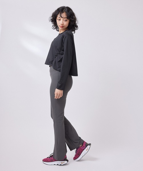 NERGY(ナージー)の「シャーリングロングスリーブTシャツ(Tシャツ/カットソー・レディース・ブラック/キナリ/ブルー系その他4・FREE)」の12枚目の写真