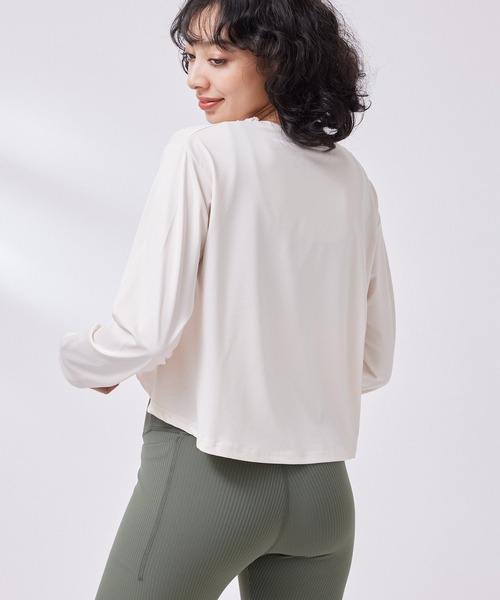 NERGY(ナージー)の「シャーリングロングスリーブTシャツ(Tシャツ/カットソー・レディース・ブラック/キナリ/ブルー系その他4・FREE)」の19枚目の写真