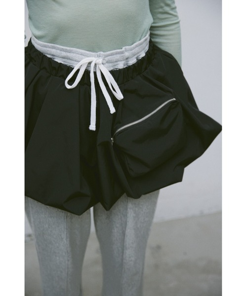 un/neu（アンノイ）の「マルチウェイアウトポケットビスチェ（キャミソール・レディース・シルバー/ホワイト/ブラック・FREE）」の17枚目の写真