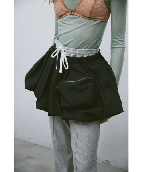 un/neu（アンノイ）の「マルチウェイアウトポケットビスチェ（キャミソール・レディース・シルバー/ホワイト/ブラック・FREE）」の18枚目の写真