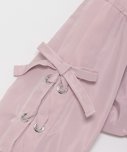 by LOVEiT（バイラビット）の「レースアップブルゾン（MA-1・キッズ・ブラック/カーキ/ラベンダー・130cm/140cm/150cm/160cm/120cm）」の11枚目の写真