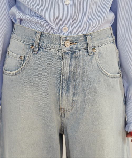 ANGIE（アンジー）の「カーブパンツ（デニムパンツ・レディース・ブルー/ホワイト/ネイビー・FREE）」の6枚目の写真