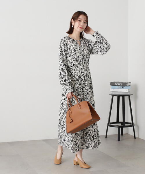 N.(N. Natural Beauty Basic)(エヌエヌナチュラルビューティーベーシック)の「◆【S Size Line】Vオープンカラーワンピース(ワンピース・レディース・ホワイト系その他/ベージュ/ブルー・SMALL/MEDIUM)」の14枚目の写真