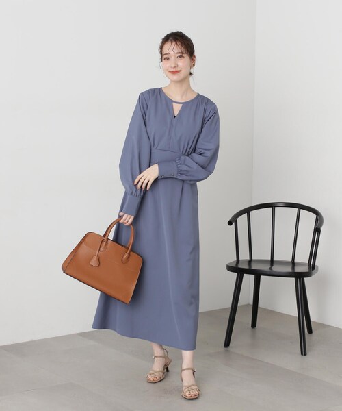 N.(N. Natural Beauty Basic)(エヌエヌナチュラルビューティーベーシック)の「◆【S Size Line】Vオープンカラーワンピース(ワンピース・レディース・ホワイト系その他/ベージュ/ブルー・SMALL/MEDIUM)」の11枚目の写真