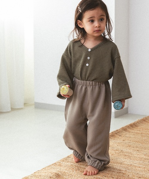 sea and shells by pairmanon（シーアンドシェルズバイペアマノン）の「【sea and shells by pairmanon】リラックスパンツ（その他ベビーウェア・キッズ・ベージュ/ホワイト系その他/カーキ・110/90/100/80）」の8枚目の写真