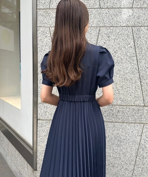 Cheek（チーク）の「配色フリルプリーツボウタイワンピース（ワンピース・レディース・ベージュ/ネイビー/アイボリー/サックスブルー・MEDIUM）」の15枚目の写真