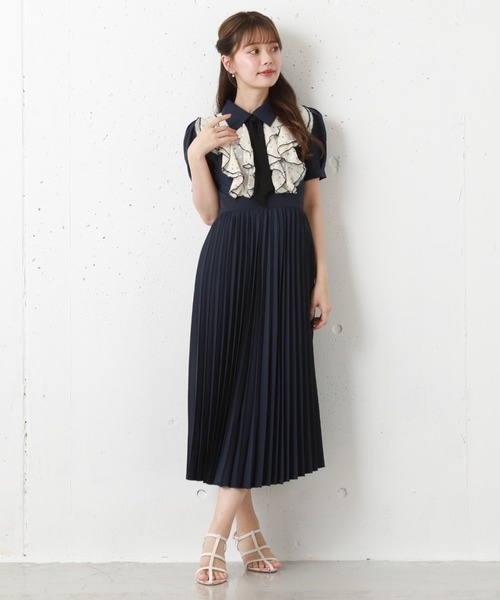 Cheek（チーク）の「配色フリルプリーツボウタイワンピース（ワンピース・レディース・ベージュ/ネイビー/アイボリー/サックスブルー・MEDIUM）」の16枚目の写真