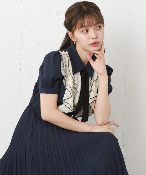 Cheek（チーク）の「配色フリルプリーツボウタイワンピース（ワンピース・レディース・ベージュ/ネイビー/アイボリー/サックスブルー・MEDIUM）」の19枚目の写真