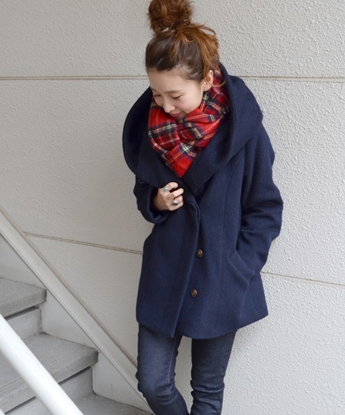 Khaju（カージュ）の「Khaju: フードフレアコート□（その他アウター・レディース・ベージュ/ネイビー・ONE SIZE）」の2枚目の写真