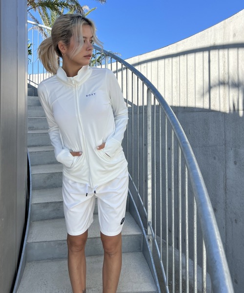 ROXY（ロキシー）の「AURORA STAND/ロキシー長袖ジップアップラッシュガード(水着）（ラッシュガード・レディース・ネイビー/ホワイト/ピンク/オフホワイト/カーキ/ブラック・SMALL/MEDIUM/LARGE）」の7枚目の写真