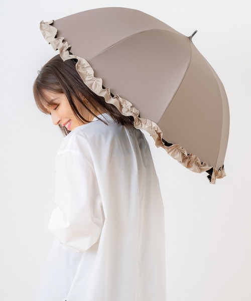 macocca(マコッカ)の「完全遮光 遮光率100% UVカット率100% 晴雨兼用 ショート傘 フリル 50cm(長傘・レディース・グレイッシュベージュ/モカ/オフホワイト/ブラック・FREE)」の20枚目の写真