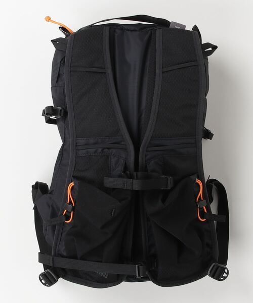 MYSTERY RANCH（ミステリーランチ）の「MYSTERY RANCH GALLAGATOR 10 ミステリーランチ リュック ギャラゲーター 10（バックパック/リュック・メンズ・ブラック/ベージュ系1/グレー系1・FREE/S/M/L/XL）」の4枚目の写真