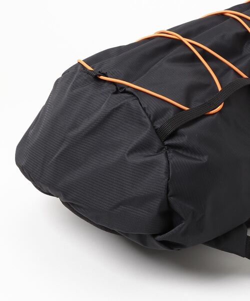 MYSTERY RANCH（ミステリーランチ）の「MYSTERY RANCH GALLAGATOR 10 ミステリーランチ リュック ギャラゲーター 10（バックパック/リュック・メンズ・ブラック/ベージュ系1/グレー系1・FREE/S/M/L/XL）」の5枚目の写真