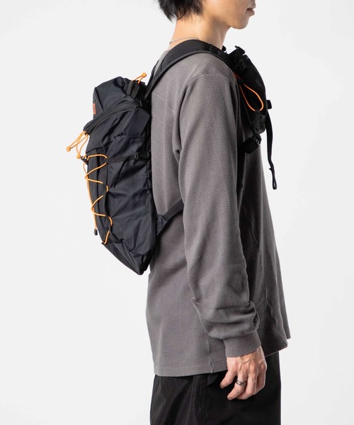 MYSTERY RANCH（ミステリーランチ）の「MYSTERY RANCH GALLAGATOR 10 ミステリーランチ リュック ギャラゲーター 10（バックパック/リュック・メンズ・ブラック/ベージュ系1/グレー系1・FREE/S/M/L/XL）」の17枚目の写真