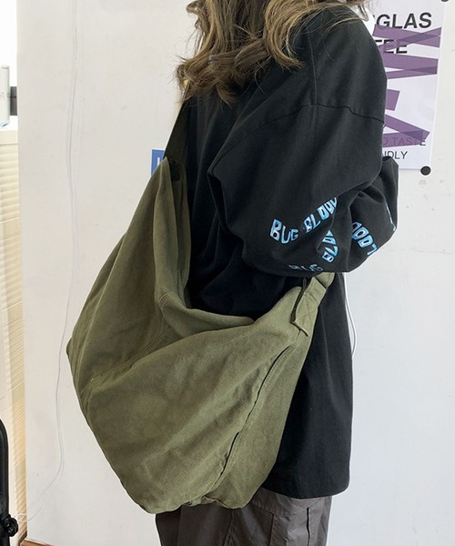 florist（フローリスト）の「バイオウォッシュ大容量斜め掛けキャンバスショルダーバッグ（ショルダーバッグ・レディース・グリーン/ブラック/オフホワイト/レッド・FREE）」の13枚目の写真