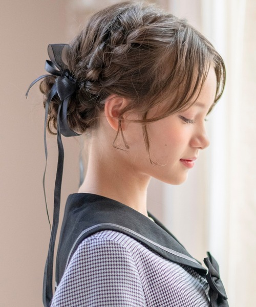 Catherine Cottage（キャサリンコテージ）の「【ZOZO限定】ロングリボンUピン2本セット（ヘアピン・レディース・ホワイト/ピンク/レッド/イエロー/ブラック/ライラック/サックスブルー/グリーン・FREE）」の4枚目の写真