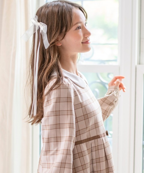 Catherine Cottage（キャサリンコテージ）の「【ZOZO限定】ロングリボンUピン2本セット（ヘアピン・レディース・ホワイト/ピンク/レッド/イエロー/ブラック/ライラック/サックスブルー/グリーン・FREE）」の10枚目の写真