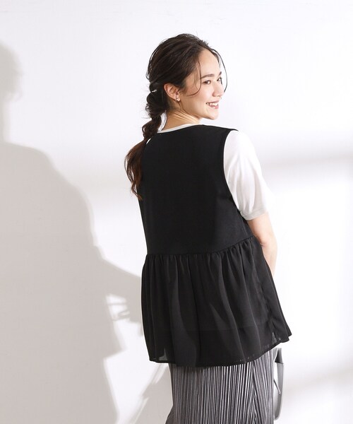 DRESKIP（ドレスキップ）の「◆【2点セット】大人のフェミニンカジュアルに　ペプラムジレ＋ロゴTシャツ（その他トップス・レディース・ブルー/カーキ/ブラック・04/03/02）」の7枚目の写真